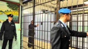 Il carcere in Italia è incivile calpestata dignità di detenuti e poliziotti