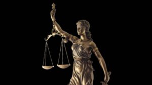 La giustizia, astrattamente considerata, non racconta nessuna storia di vita