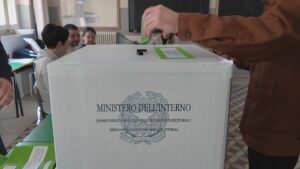 REFERENDUM SULLA GIUSTIZIA VINCE IL NO INTERVISTA A GUIDO SOLA E GIUSEPPE AMARA